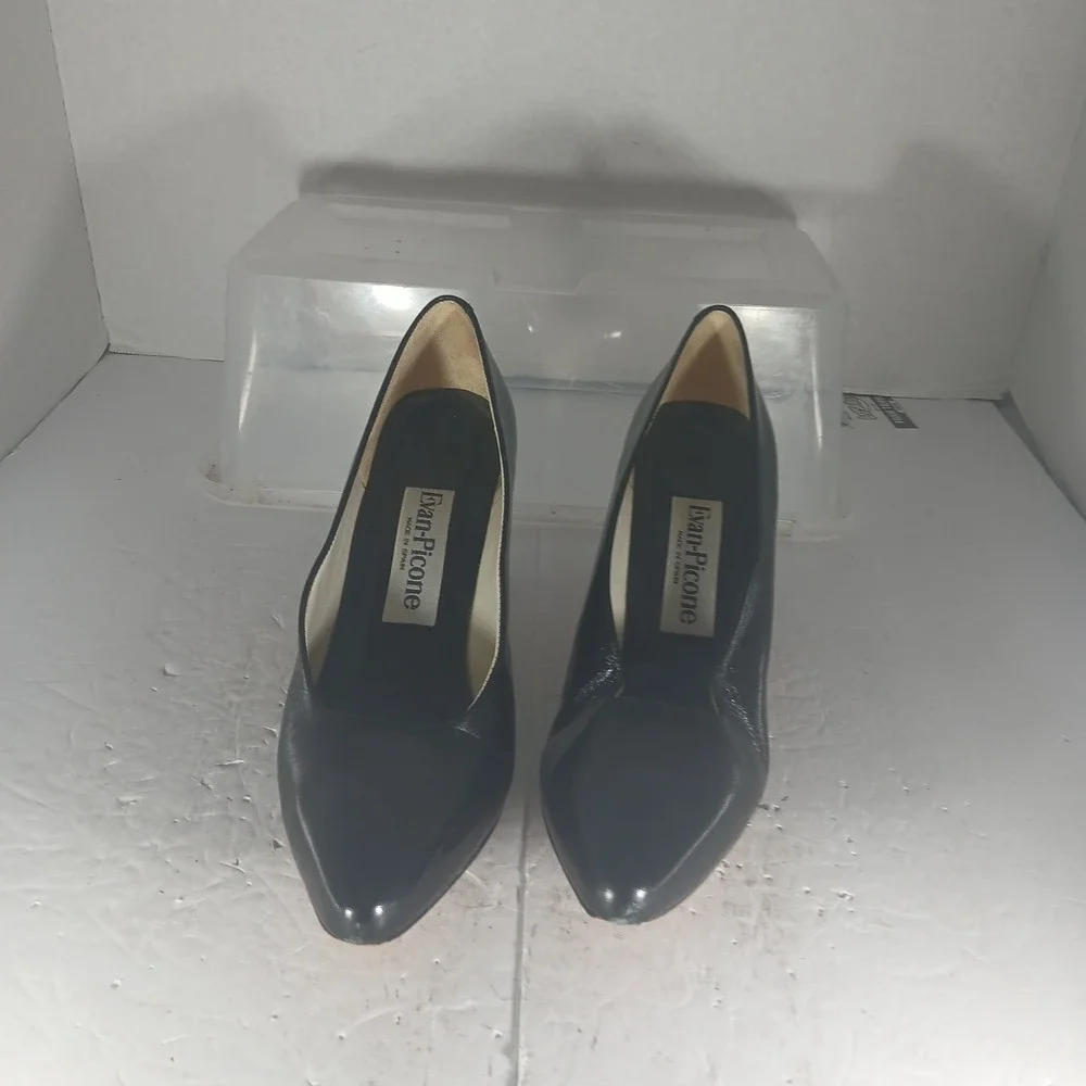 Evan-Picone Pumps 8.5N Black Leather Pointed Toe Stiletto Made in Spain 1383